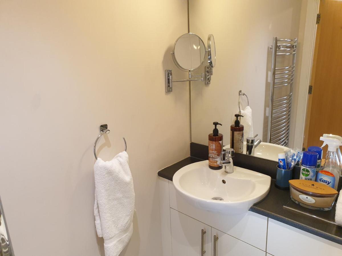 Birmingham Emerald, 2 Bedroom Apartment المظهر الخارجي الصورة