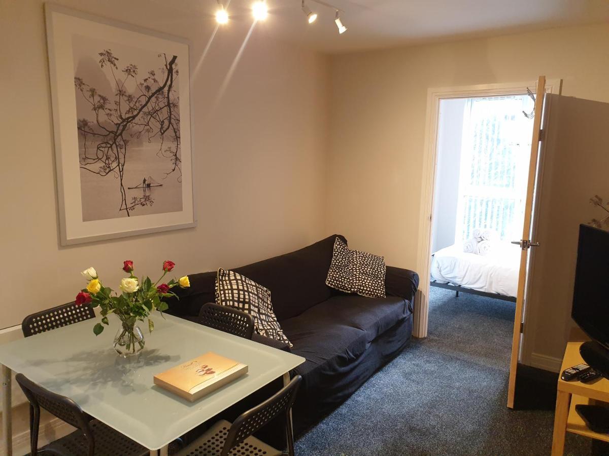 Birmingham Emerald, 2 Bedroom Apartment المظهر الخارجي الصورة